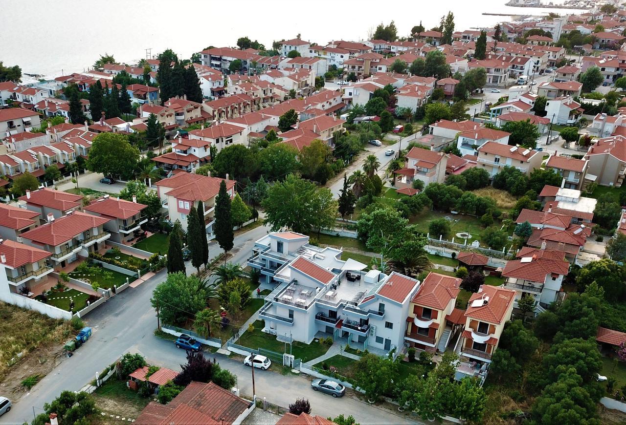 Nikiti Holidays Buitenkant foto